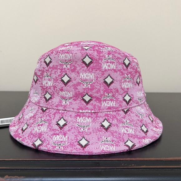 MCM PINK MONOGRAMMED BUCKET HAT in Pink NWT MSRP $370 - Picture 5 of 7
